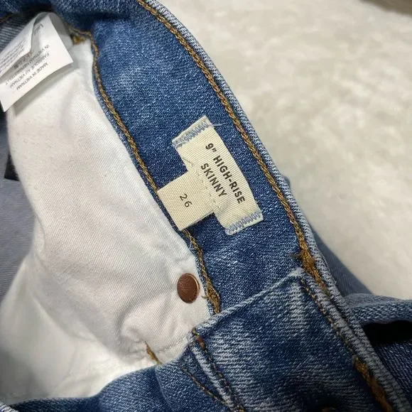 Madewell 9” High Rise Skinny Jeans - Picture 5 of 8